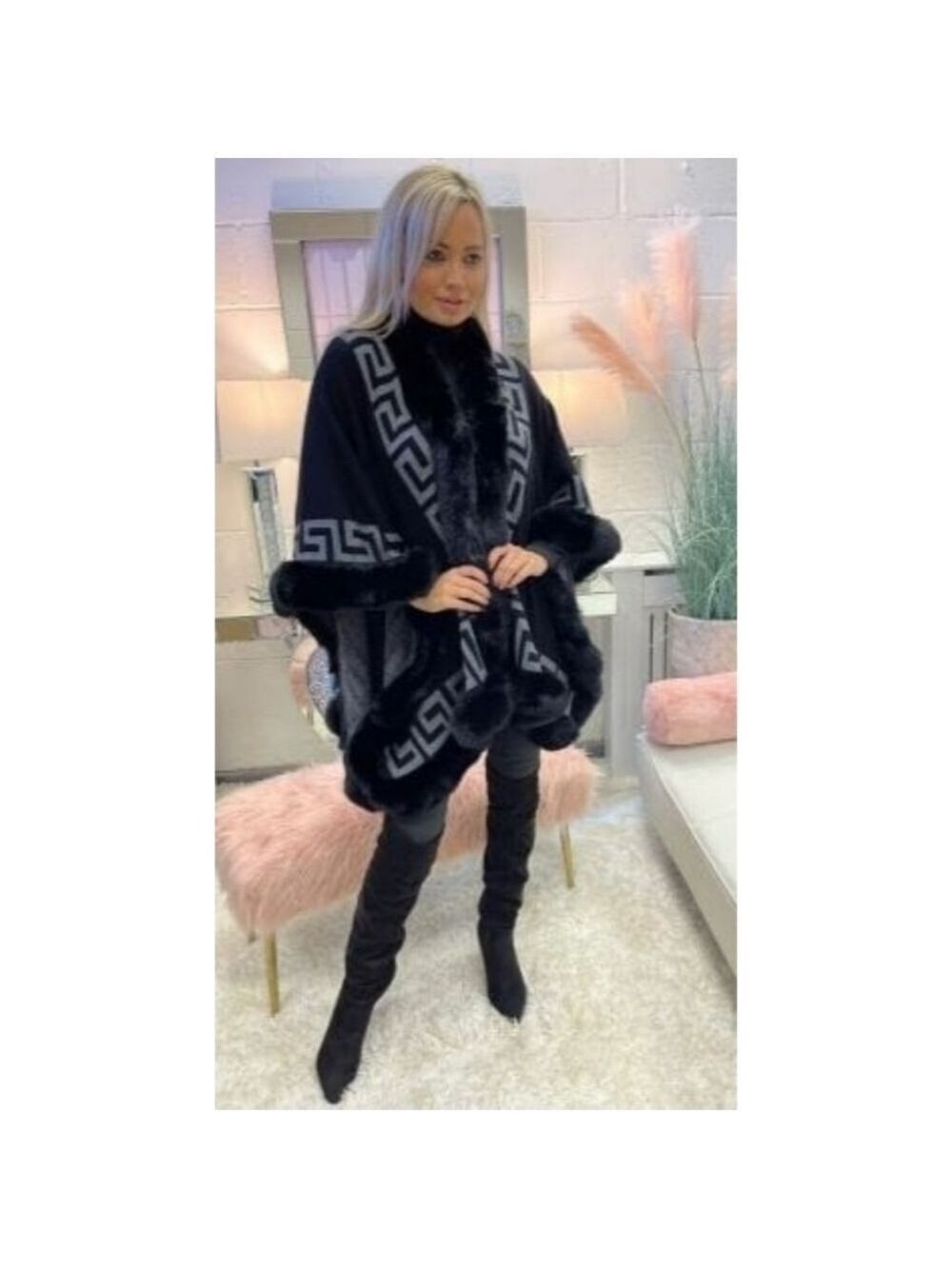 NWT beautiful wrap coat with faux fur trim one size